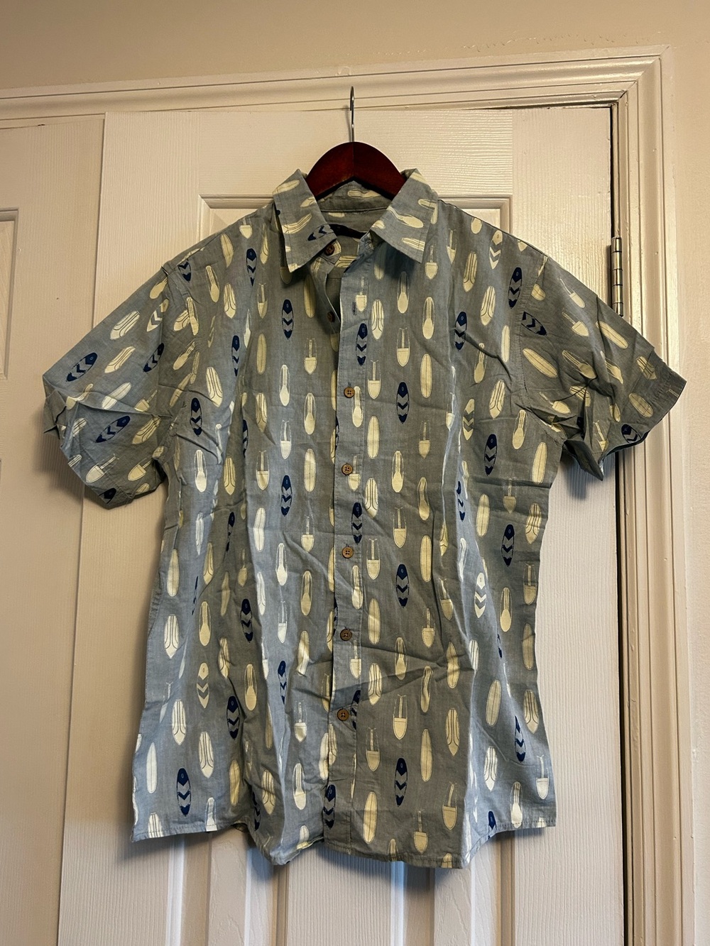 Light Blue Surfboard Print Short Sleeve Button-Up